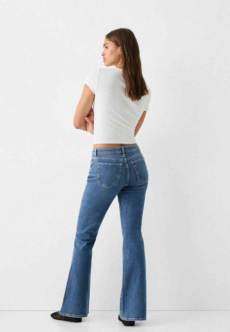 Bershka Bershka Flared Jeans - light blue denim Online Shopping