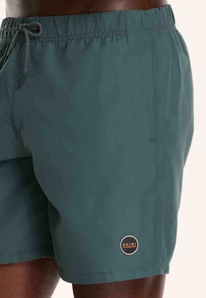 Shiwi Shiwi REGULAR FIT - Swimming shorts - smokey green Weihnachtsangebot