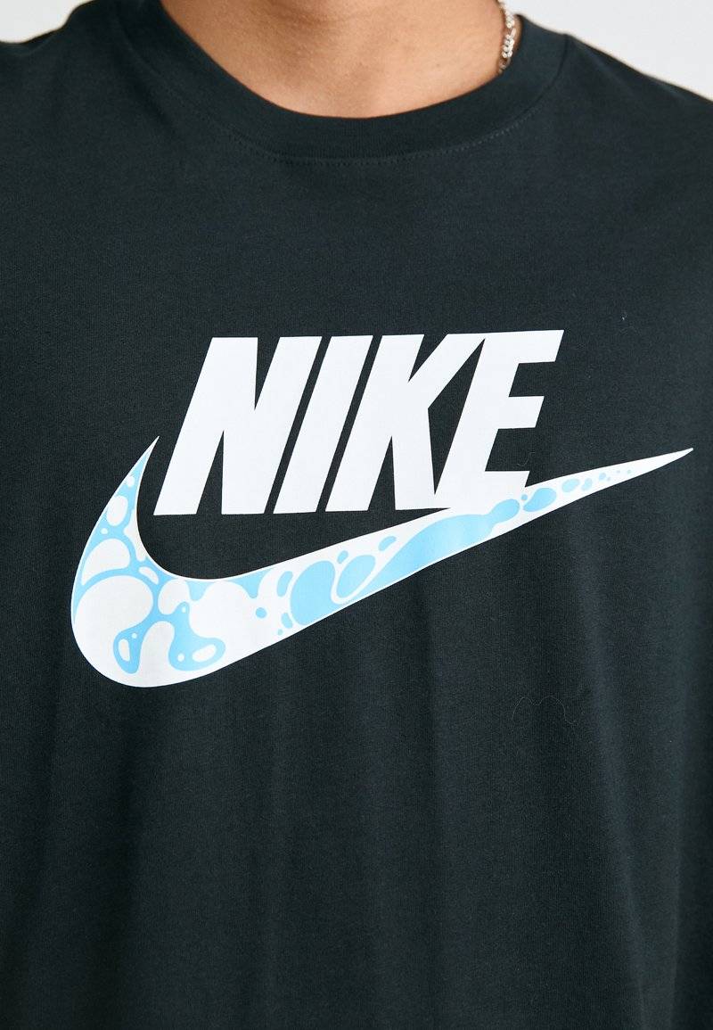 Nike Sportswear Nike Sportswear TEE FUTURA - Print T-shirt - black Zeitlich begrenztes Angebot