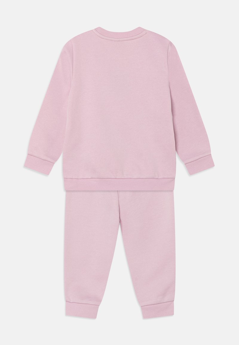 Puma Puma MINICATS UNISEX SET - Tracksuit - grape mist Große Rabatte