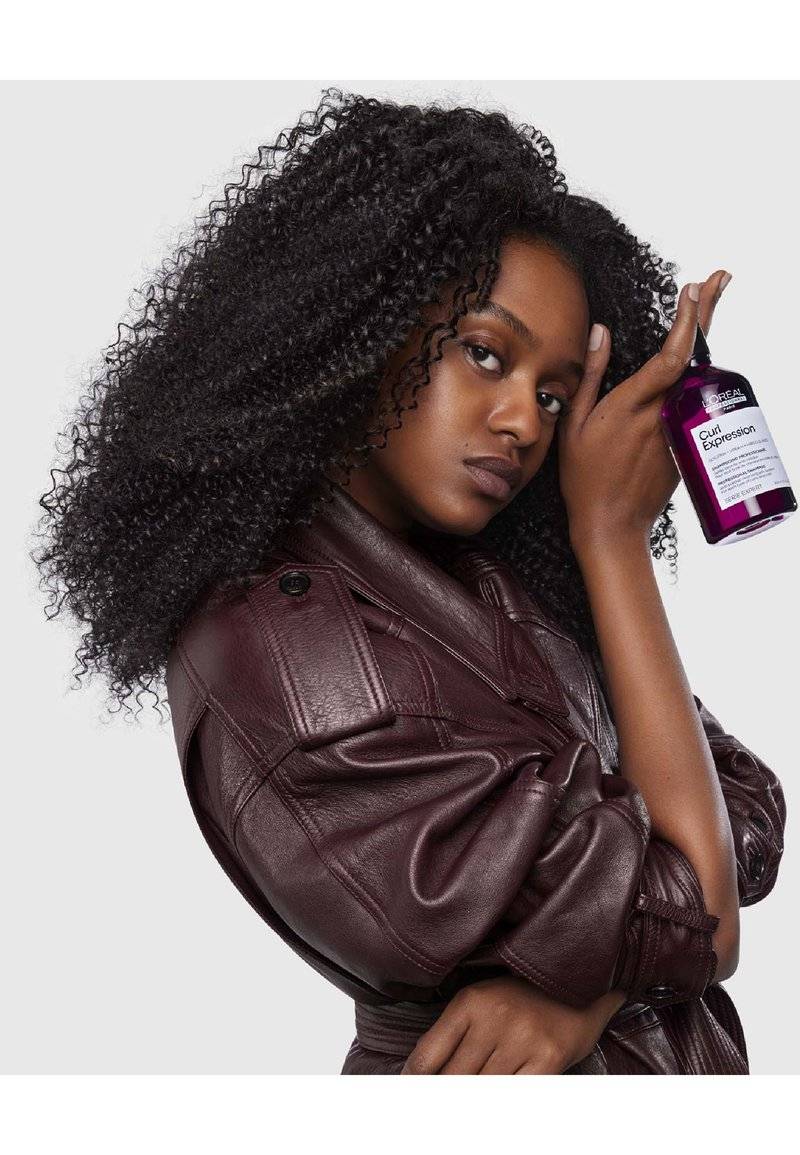 L'OREAL PROFESSIONNEL L'OREAL PROFESSIONNEL CURL EXPRESSION ANTI-BUILDUP CLEANSING JELLY FOR WAVY, CURLY AND COILY HAIR - Shampoo Fabrik Onlineshop