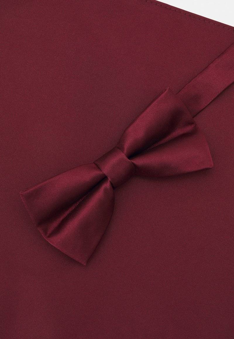 Pier One Pier One SET - Pocket square - bordeaux Großer Ausverkauf