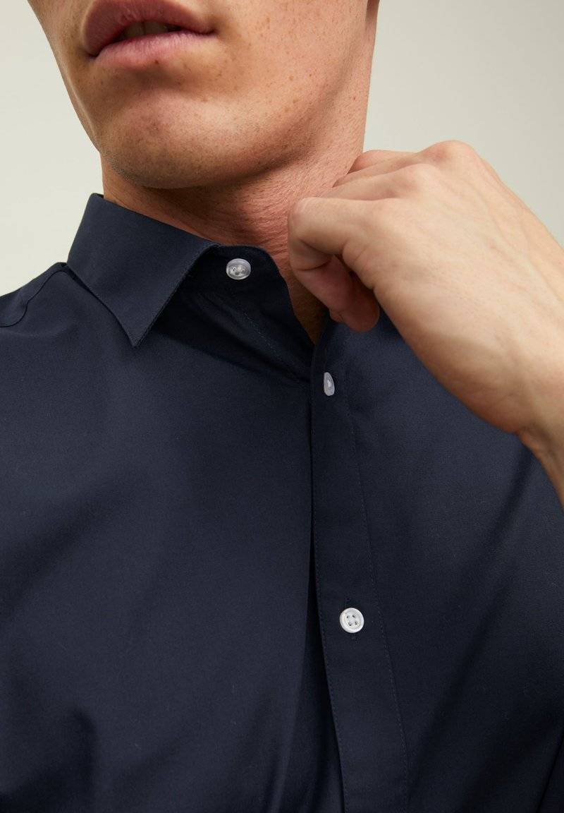 Jack & Jones Jack & Jones JJJOE SHIRT PLAIN - Formal shirt - navy blazer Begrenztes Angebot