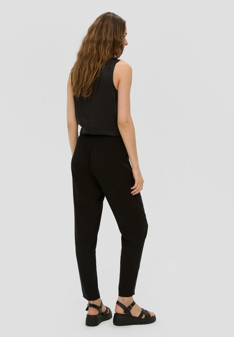 s.Oliver s.Oliver ANKLE-AUS REINER - Trousers - schwarz Muttertagsangebot
