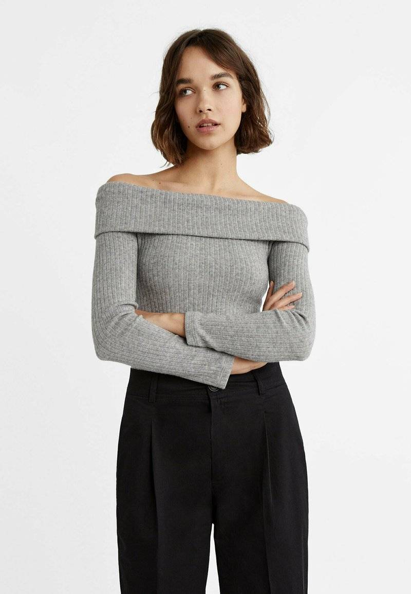 Stradivarius Stradivarius CARROT WITH DARTS DETAIL - Trousers - black Valentinstagsangebot