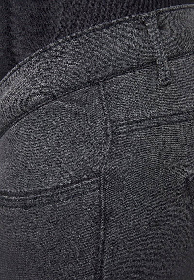 Vero Moda Maternity Vero Moda Maternity VMMTANYA PIPING NOOS - Relaxed fit jeans - dark grey denim Neuheiten