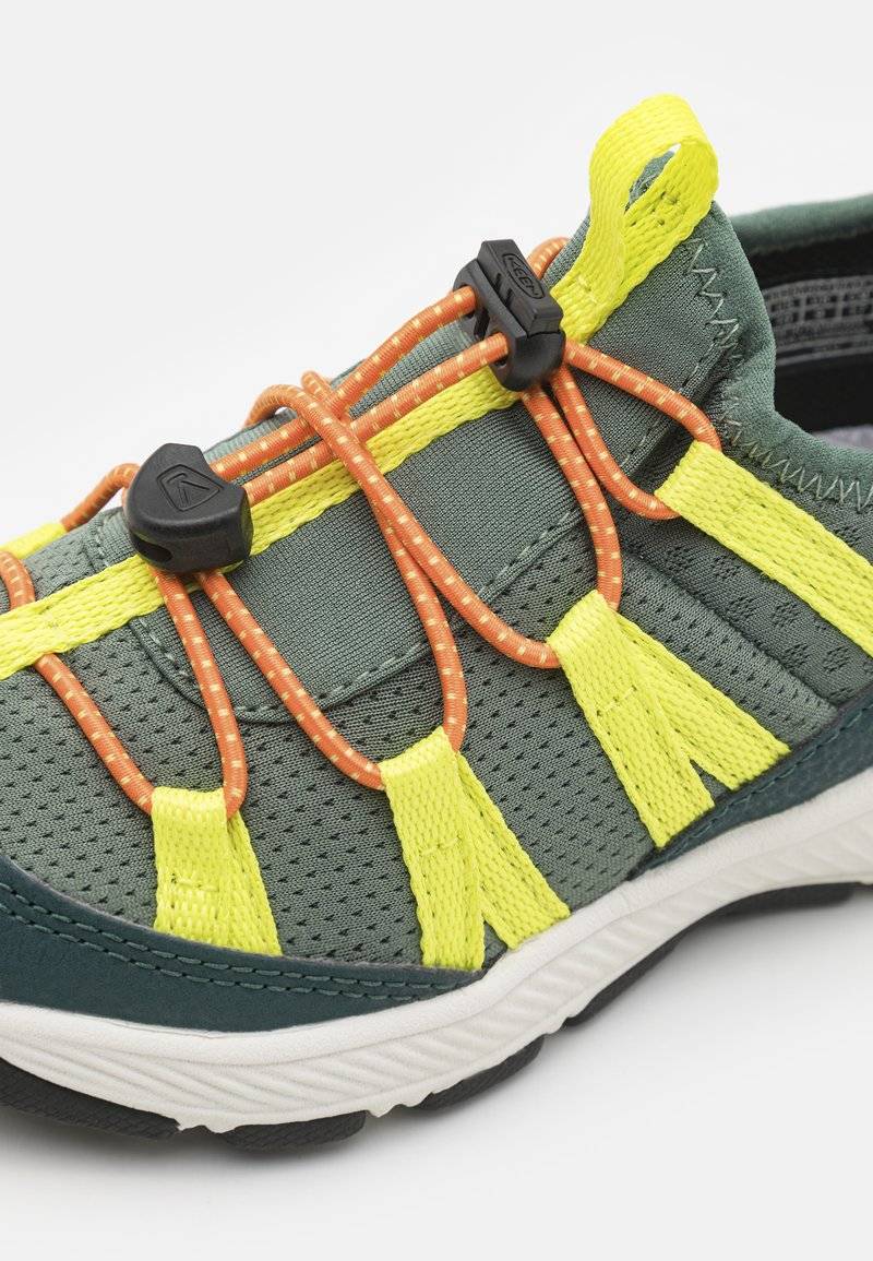 Keen Keen MOTOZOA UNISEX - Hiking shoes - green Tiefpreis