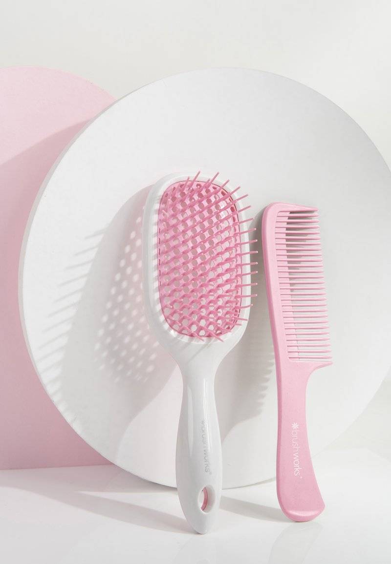 Brushworks Brushworks BRUSHWORKS BLOWDRY BRUSH AND COMB - Hair set - pink & white Im Verkauf