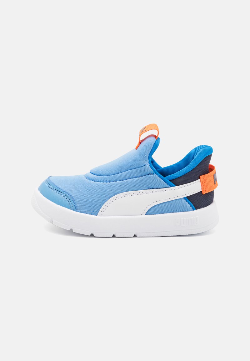 Puma Puma COURTFLEX V3 EASE IN UNISEX - Training shoe Cyber Monday
