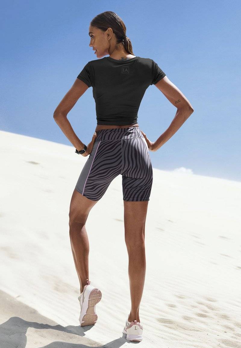 LASCANA Active LASCANA Active Basic T-shirt - schwarz Valentinstagsangebot