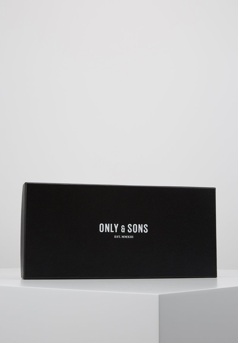Only & Sons Only & Sons ONSBOWTIE SUSPENDER UNISEX SET - Bow tie - black Sonderangebote