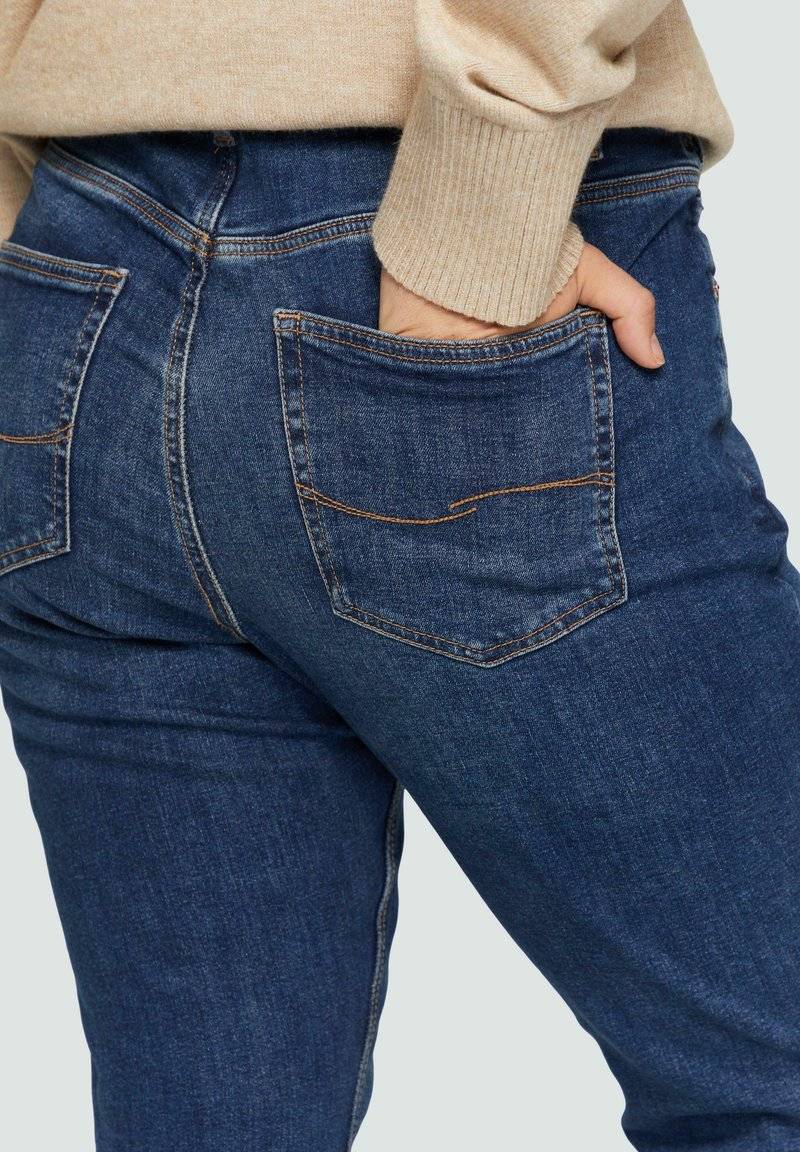 QS QS CURVY MID - Slim fit jeans - blau Begrenzte Freigabe