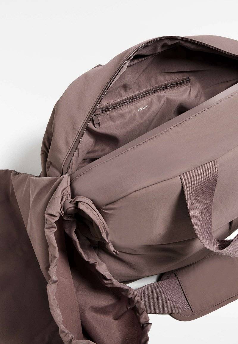 OYSHO OYSHO WITH FLAP POCKET - Sports bag - pink Neuheiten
