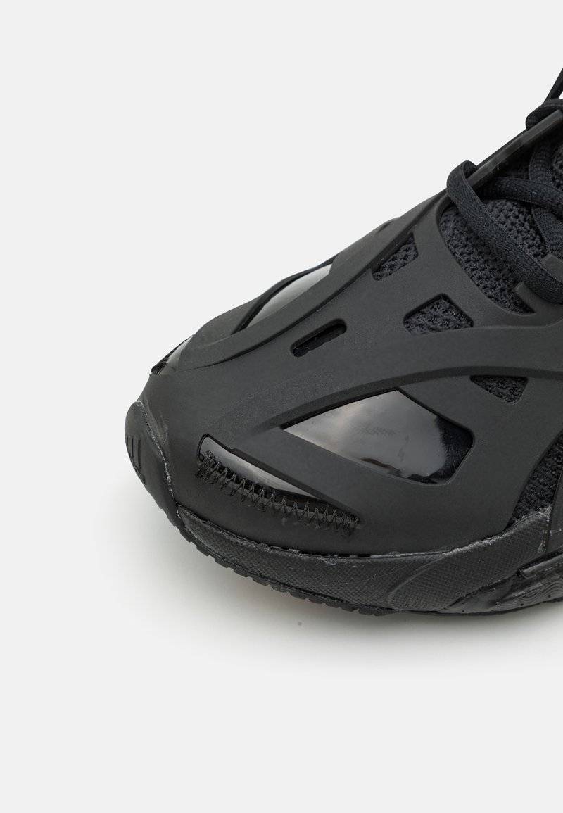 adidas by Stella McCartney adidas by Stella McCartney ADIDAS BY STELLA MCCARTNEY SOLAR GLIDE - Competition running shoes - core black Tiefpreis