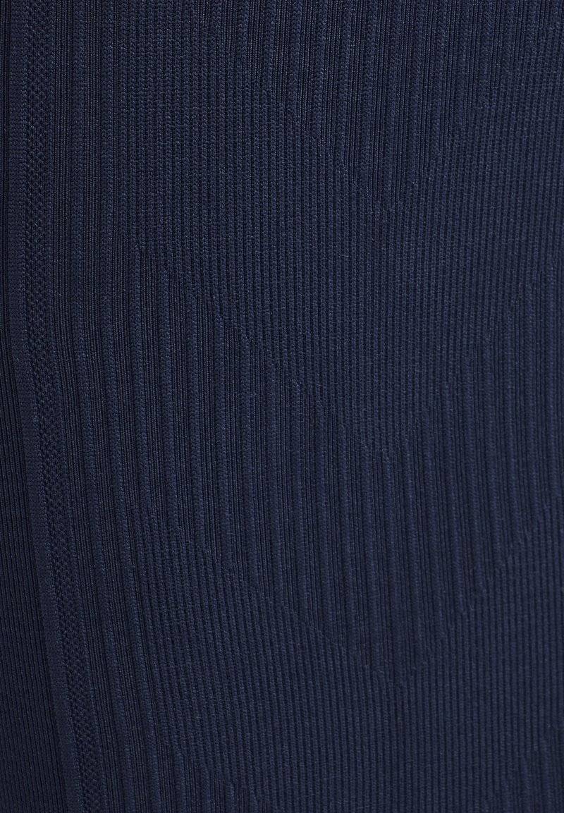 Hummel Hummel SEAMLESS - Shorts - black iris Hotsell