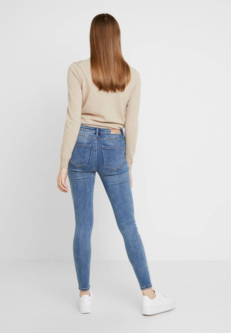 ONLY ONLY ONLMILA - Jeans Skinny Fit - medium blue denim im Angebot