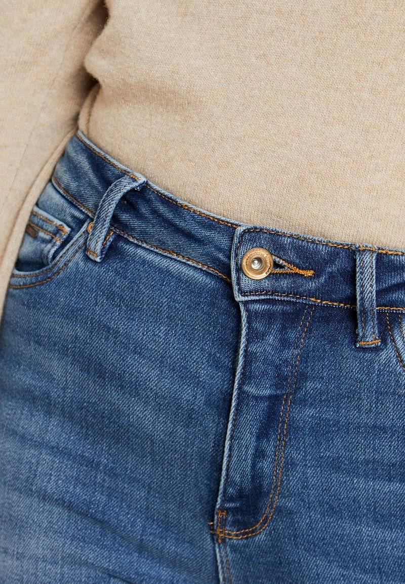 ONLY ONLY ONLMILA - Jeans Skinny Fit - medium blue denim im Angebot