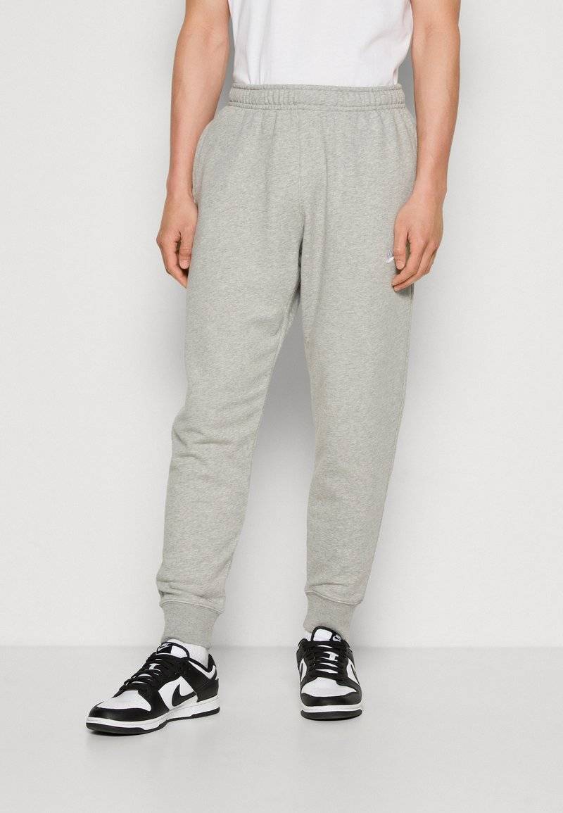 Nike Sportswear Nike Sportswear CLUB JGGR FT - Tracksuit bottoms Günstiger Verkauf