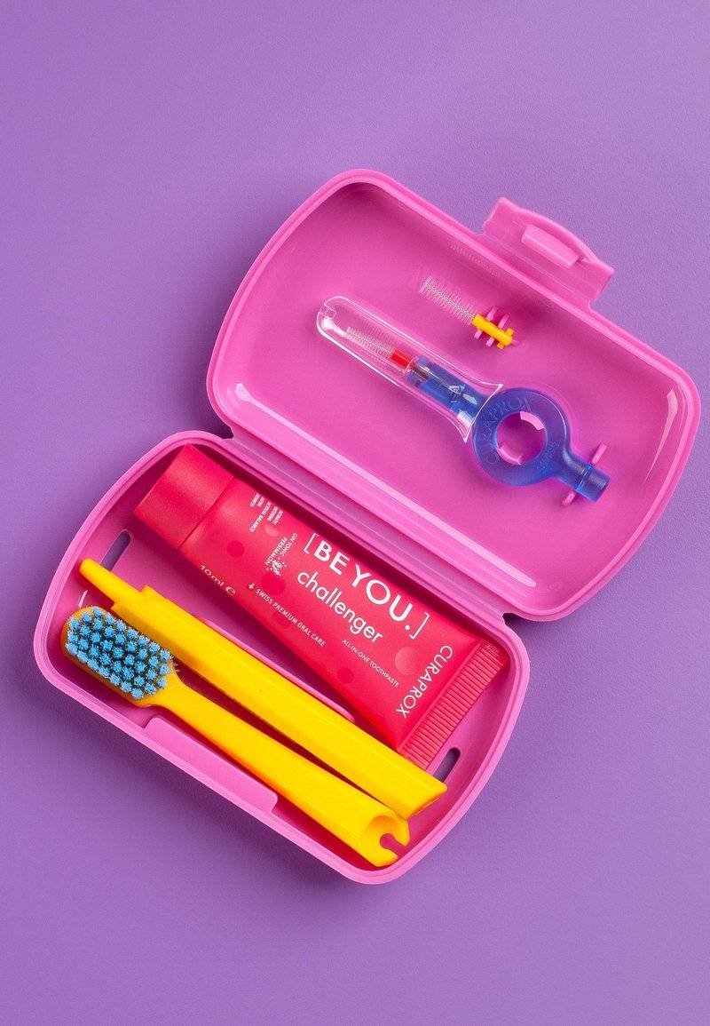 Curaprox Curaprox TRAVEL SET - Bath and body set - pink Wochenangebot