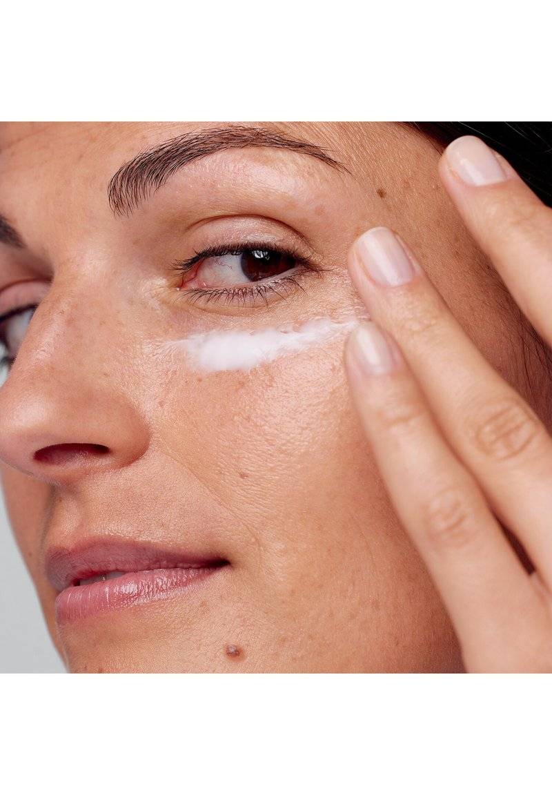 Clinique Clinique SMART CLINICAL REPAIR WRINKLE CORRECTING EYE CREAM - Eyecare JETZT KAUFEN