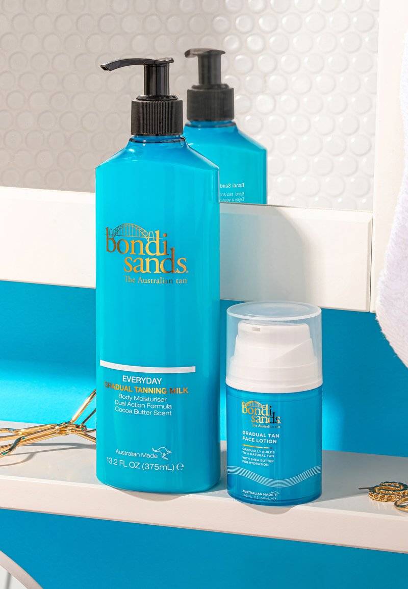Bondi Sands Bondi Sands BONDI SANDS EVERYDAY GRADUAL TANNING MILK - Self tan - white Super Rabatt