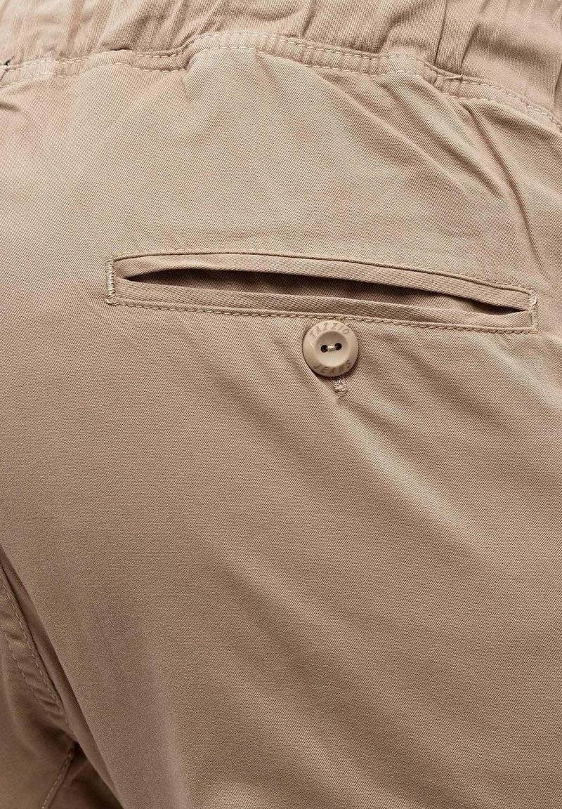Tazzio Tazzio Cargo trousers - beige Black Friday Preise