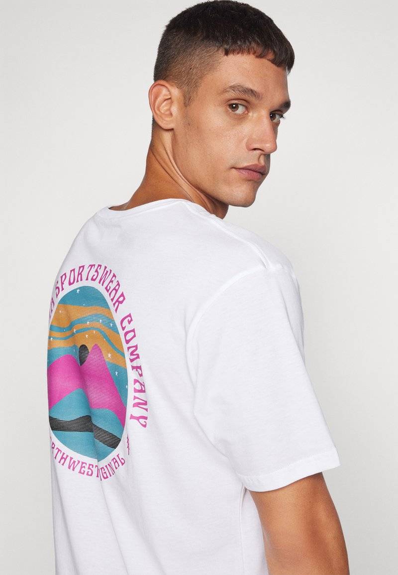 Columbia Columbia ROLLINGWOOD PARK GRAPHIC - Print T-shirt - white Exklusive Angebote