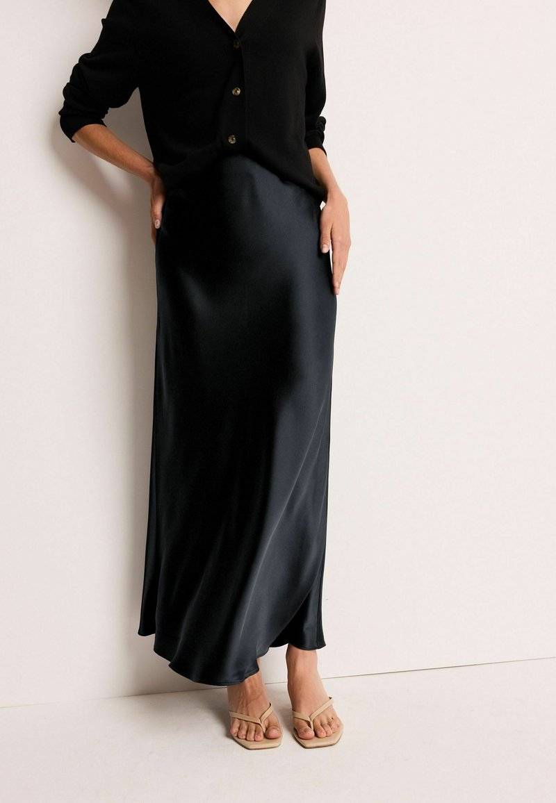 Next Next Maxi skirt - black