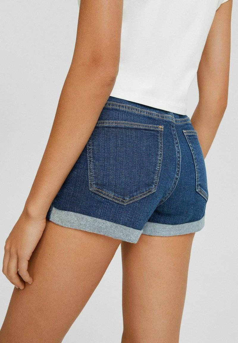 Bershka Bershka Denim shorts - blue 50% Rabatt für begrenzte Zeit