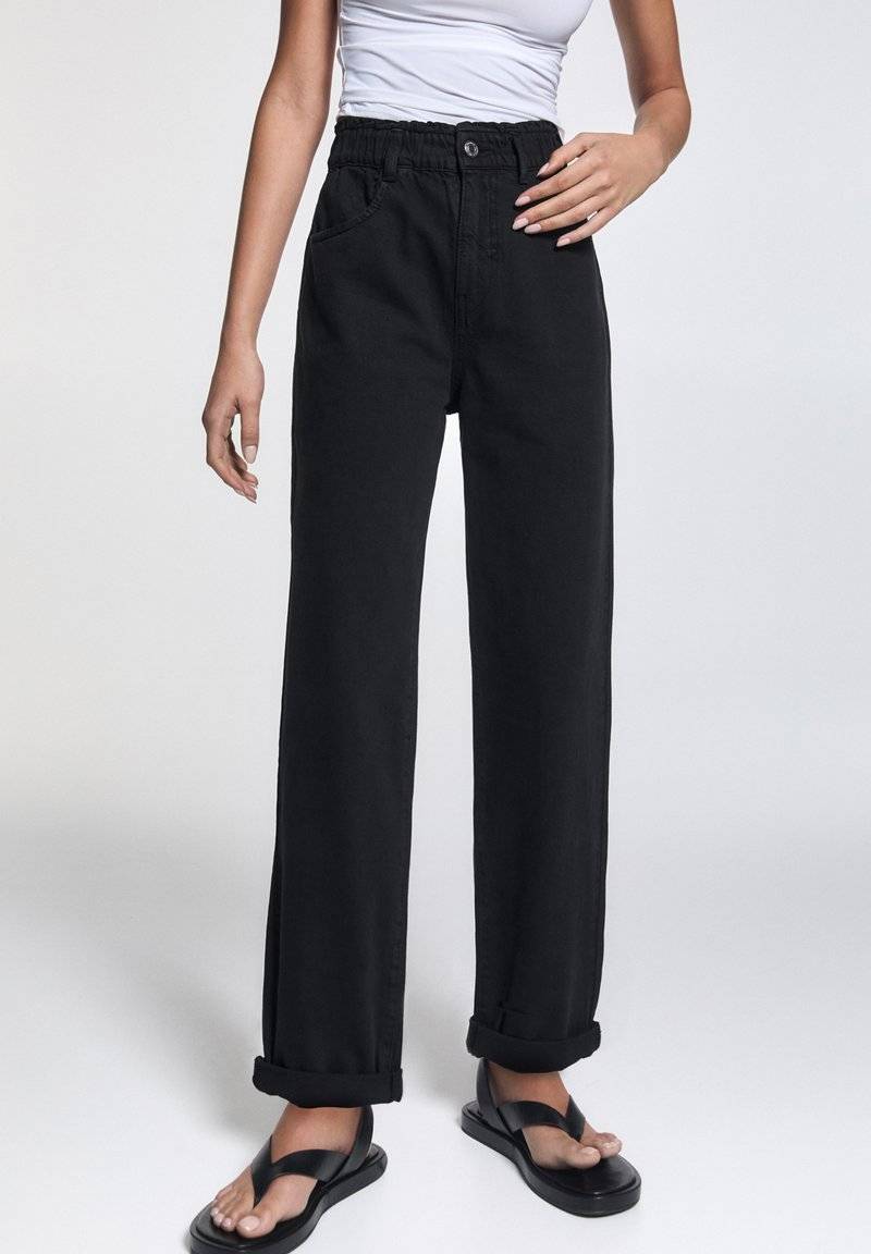 PULL&BEAR PULL&BEAR Straight leg jeans - black