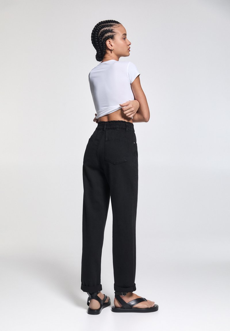 PULL&BEAR PULL&BEAR Straight leg jeans - black Schlussverkauf