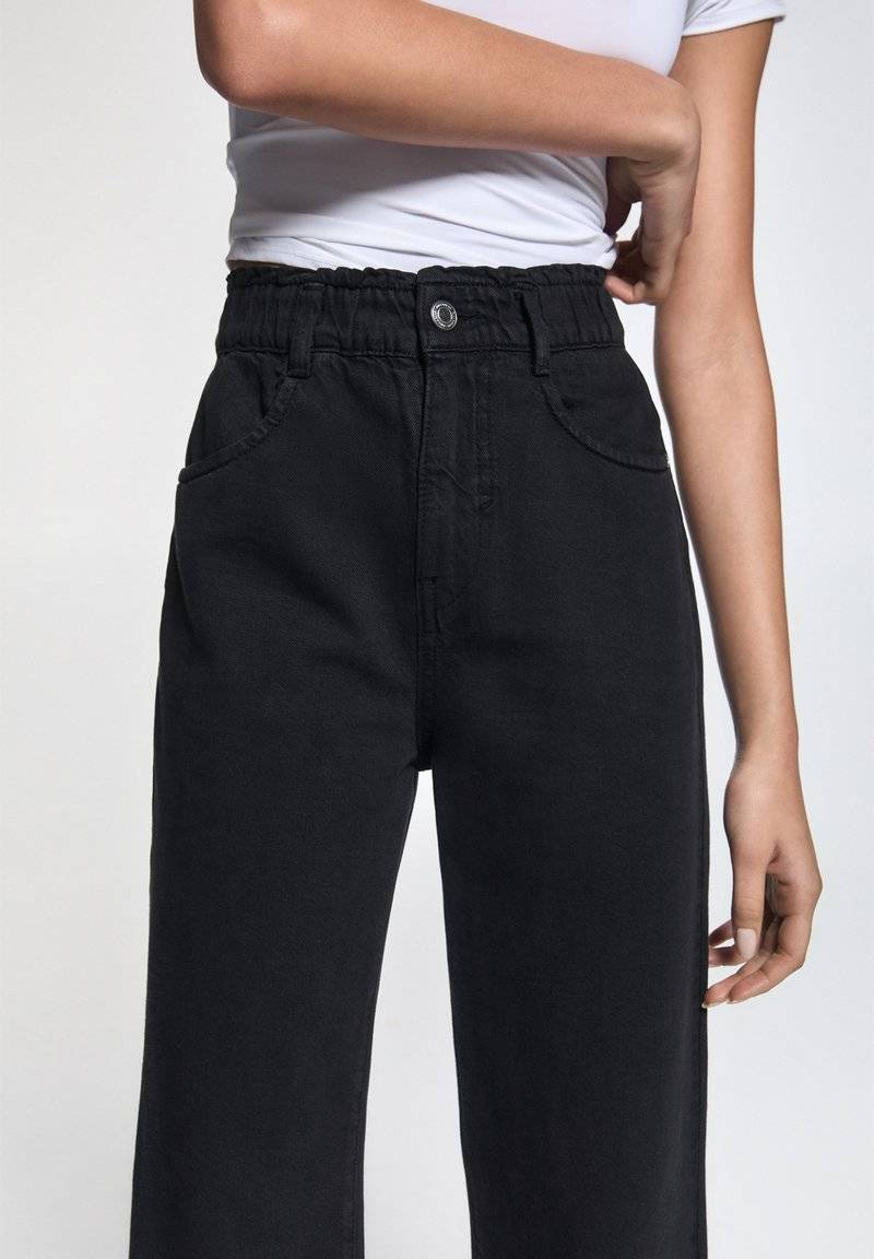 PULL&BEAR PULL&BEAR Straight leg jeans - black Schlussverkauf