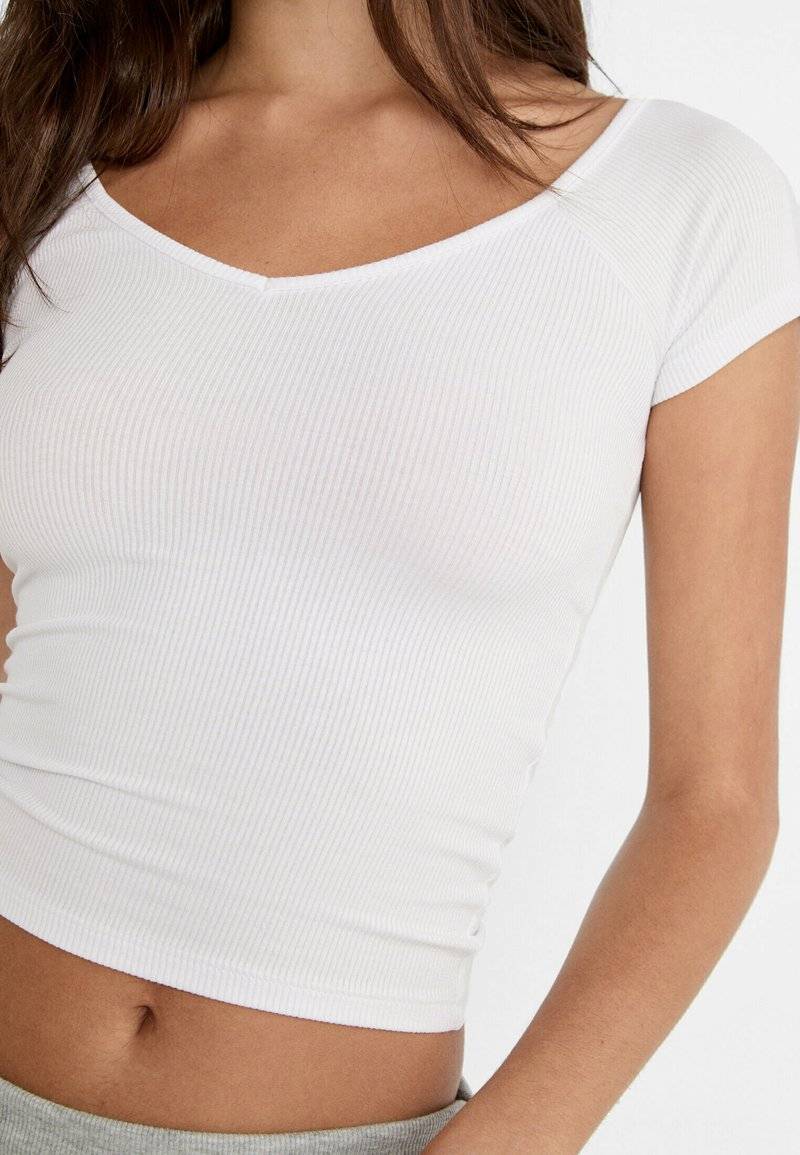 Stradivarius Stradivarius V-NECK - Basic T-shirt - white Fabrikpreis