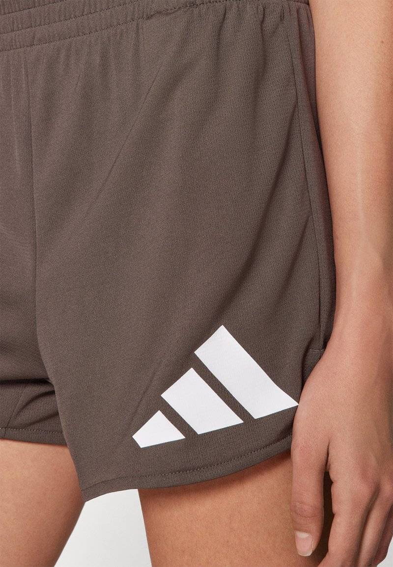 adidas Performance adidas Performance TRAIN ESSENTIALS BIG LOGO - Sports shorts - shadow olive Valentinstagsangebot