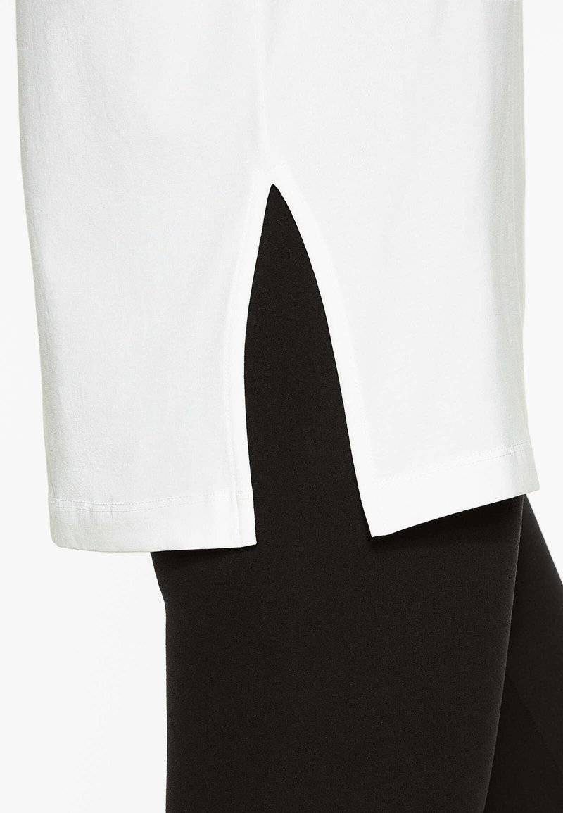 OYSHO OYSHO SHORT SLEEVE - Basic T-shirt - white Kauf eins, bekomm eins gratis
