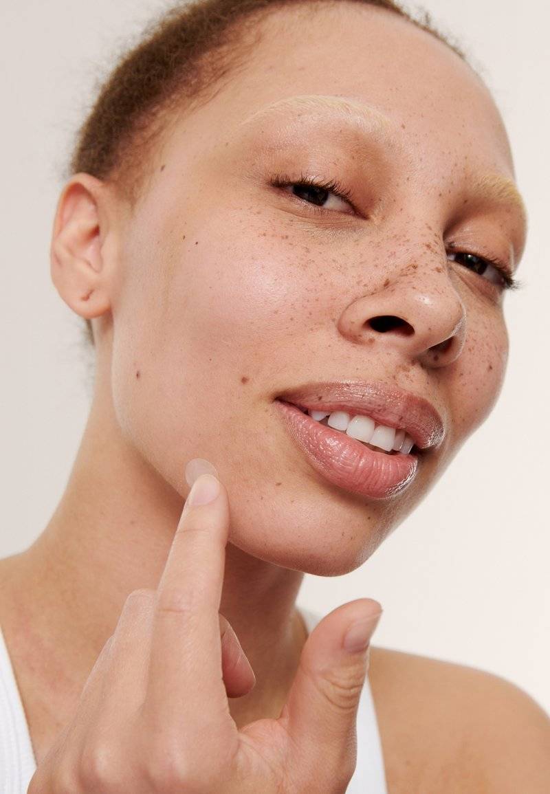 The INKEY List The INKEY List HYDROCOLLOID INVISIBLE PIMPLE PATCHES - Face mask Neueste Stile