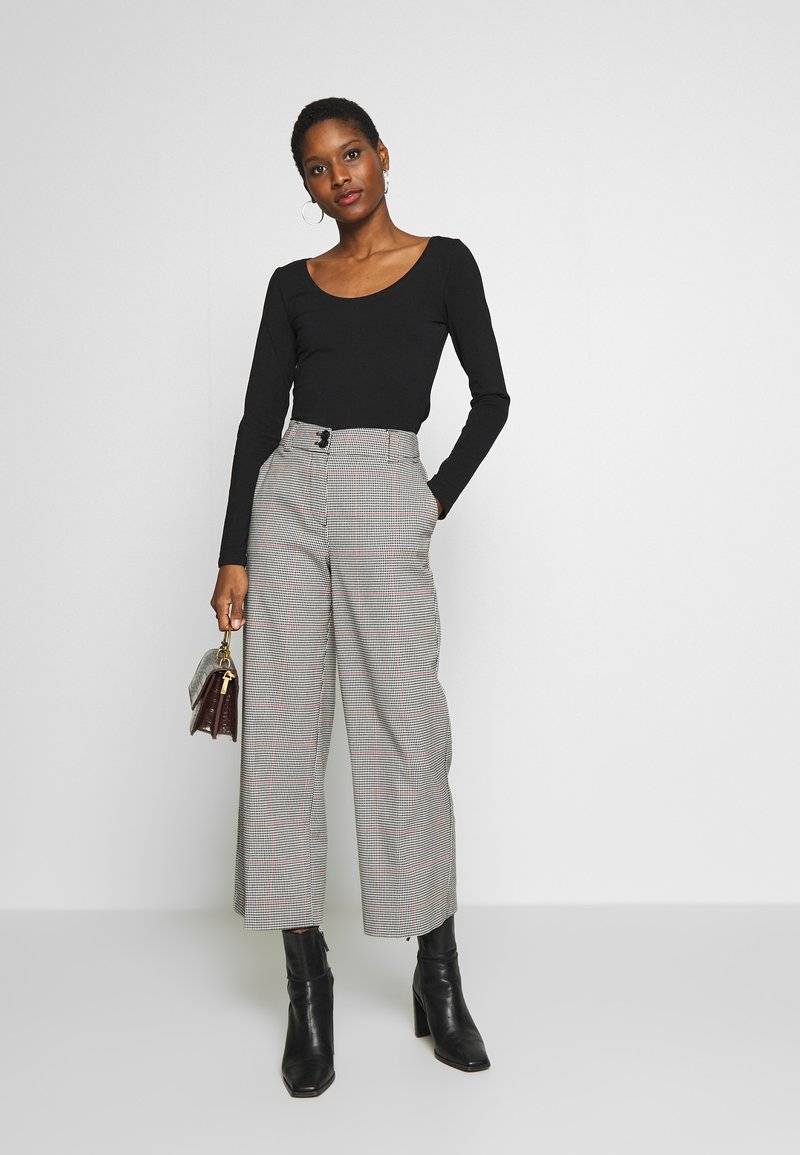 Anna Field Anna Field BASIC ROUND NECK LONG SLEEVES TOP - Long sleeved top