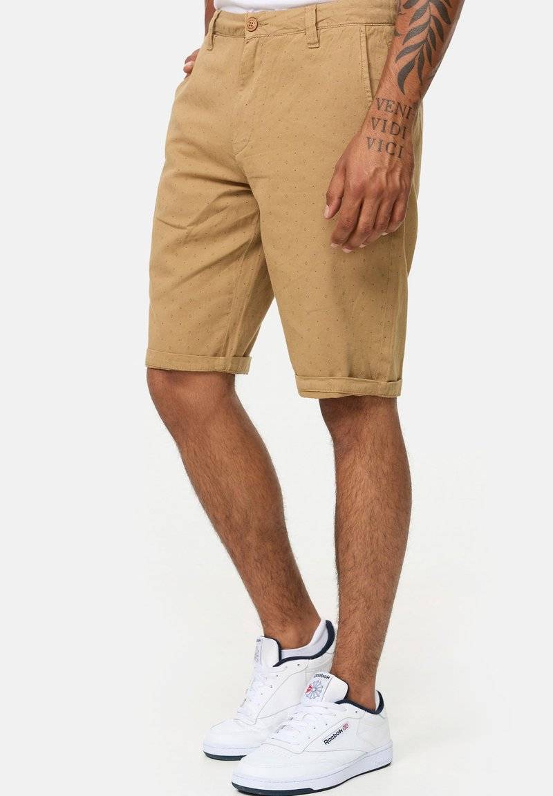 Tazzio Tazzio CHINO - Shorts - camel Vierteljährliche Förderung