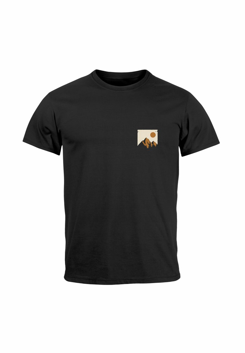 Neverless Neverless OUTDOOR ADVENTURE BRUSTLOGO NATUR BERGE WANDERN FASHION STREETSTYL - Print T-shirt - schwarz Riesige Rabatte