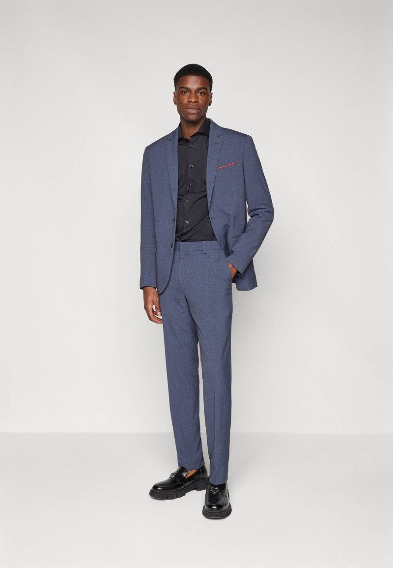 Pier One Pier One Suit - mottled blue