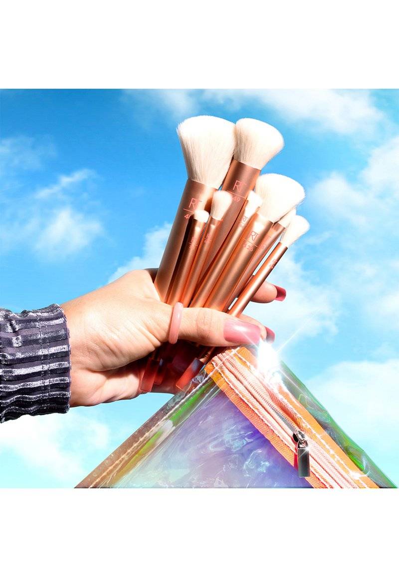 Real Techniques Real Techniques THE WANDERER TRAVEL BRUSH KIT - Makeup brush set Versandkostenfrei