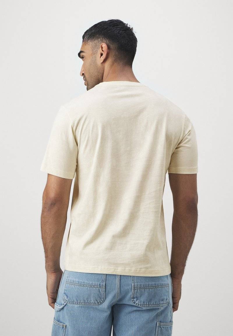 adidas Performance adidas Performance WORLDWIDE HOOPS TEE - Print T-shirt - ivory Saisonale Angebote
