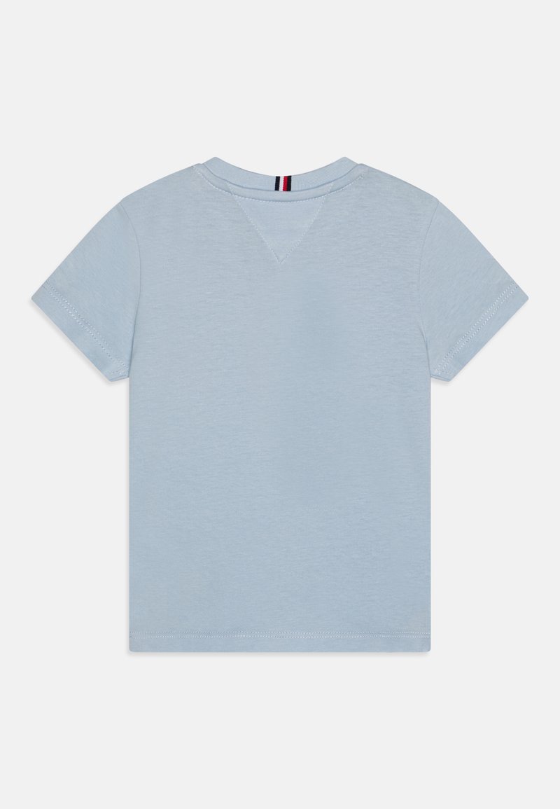 Tommy Hilfiger Tommy Hilfiger ESSENTIAL TEE UNISEX - Print T-shirt - breezy blue Letzte 2 Tage