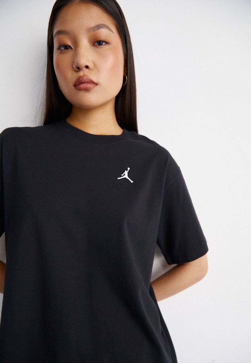 Jordan Jordan TEE CORE 23 - Basic T-shirt Sonderangebot der Fabrik