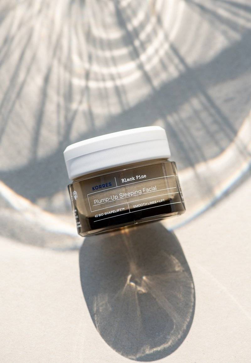KORRES KORRES BLACK PINE 4D BIOSHAPELIFT™ PLUMP-UP SLEEPING FACIAL - Night care - neutral Verkauf