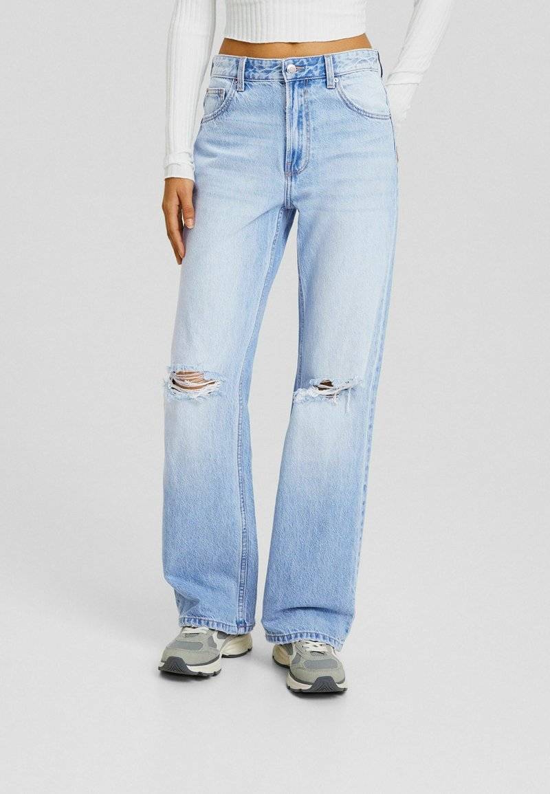 Bershka Bershka WIDE-LEG RIPPED - Flared Jeans - light blue denim