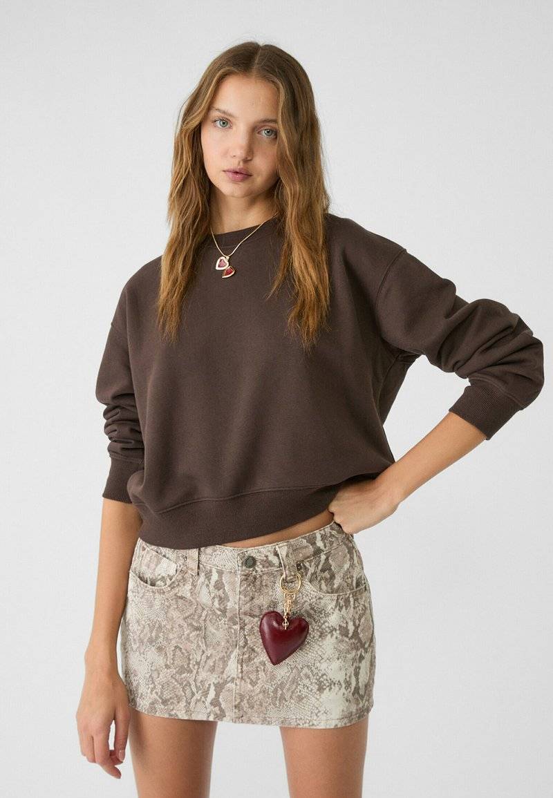 Stradivarius Stradivarius BASIC ROUND NECK - Sweatshirt - brown