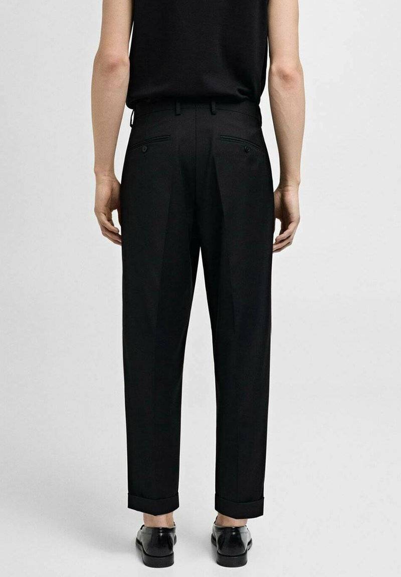 Mango Mango BOSTON - Chinos - noir 50% Rabatt mit kostenlosem Versand