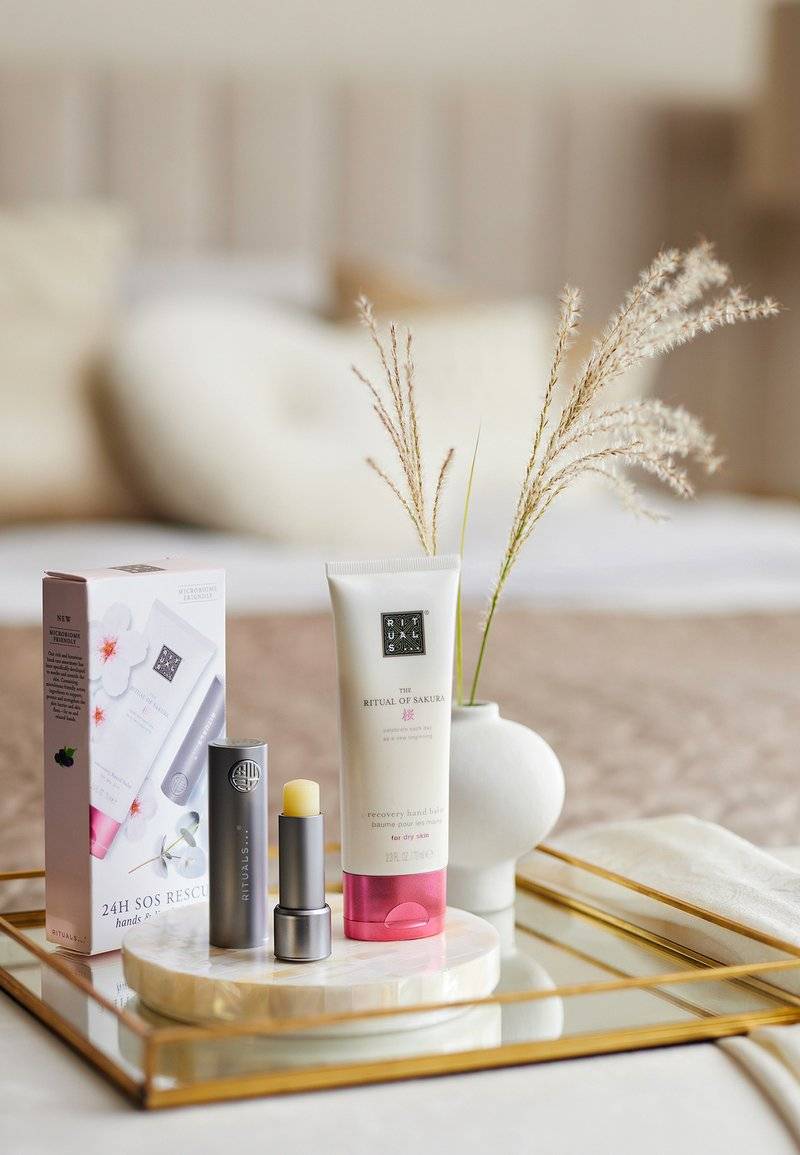 Rituals Rituals RITUALS HAND & LIP SET - 2023 GIFT SET S - Bath and body set Fabrikpreis
