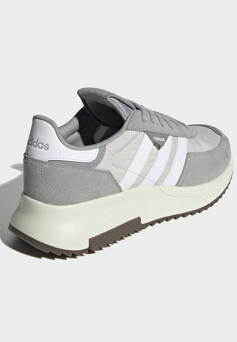adidas Sportswear adidas Sportswear RETROPY F2 - Training shoe - mgh solid grey cloud white aluminium Discount Store für neue Produkte